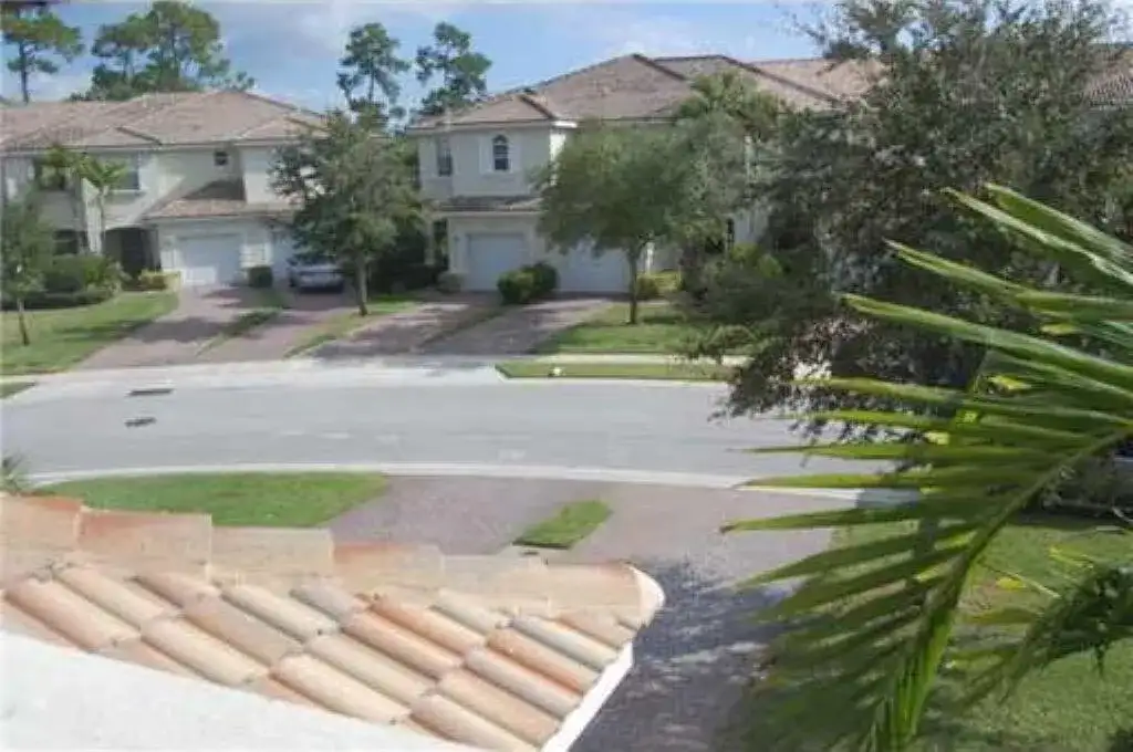 13377 Georgian Court, Wellington FL 33414 photo 3