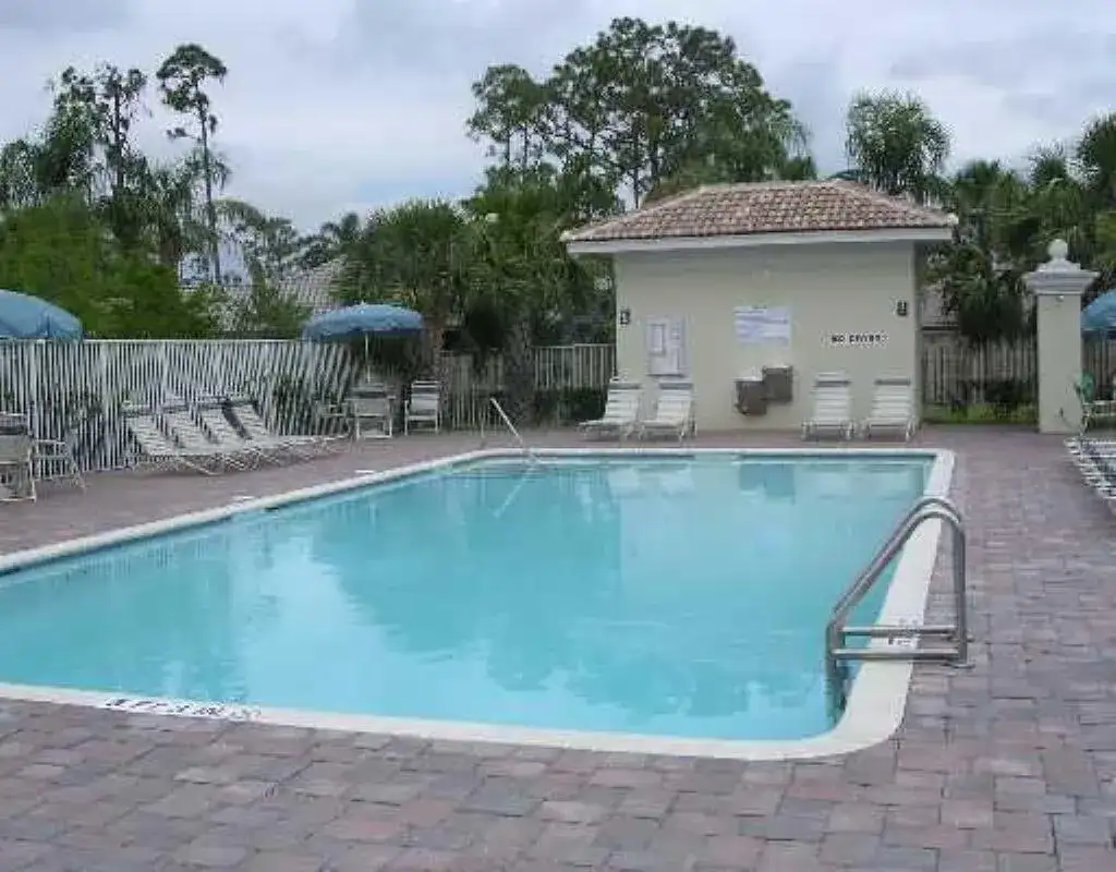 13377 Georgian Court, Wellington FL 33414 photo 4