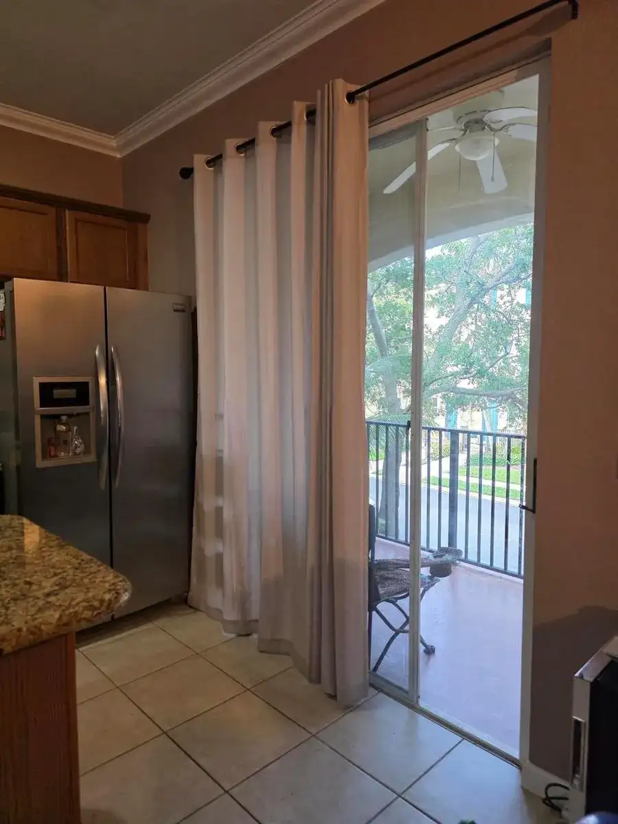 2866 S Oasis Drive, Boynton Beach FL 33426 photo 2