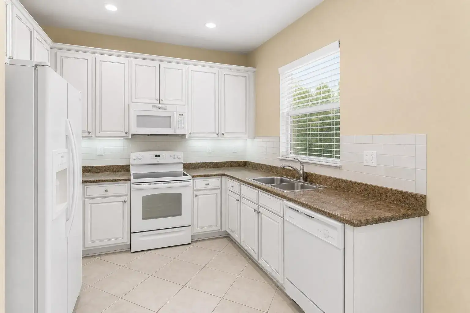 7890 Jewelwood Drive, Boynton Beach FL 33437 photo 5