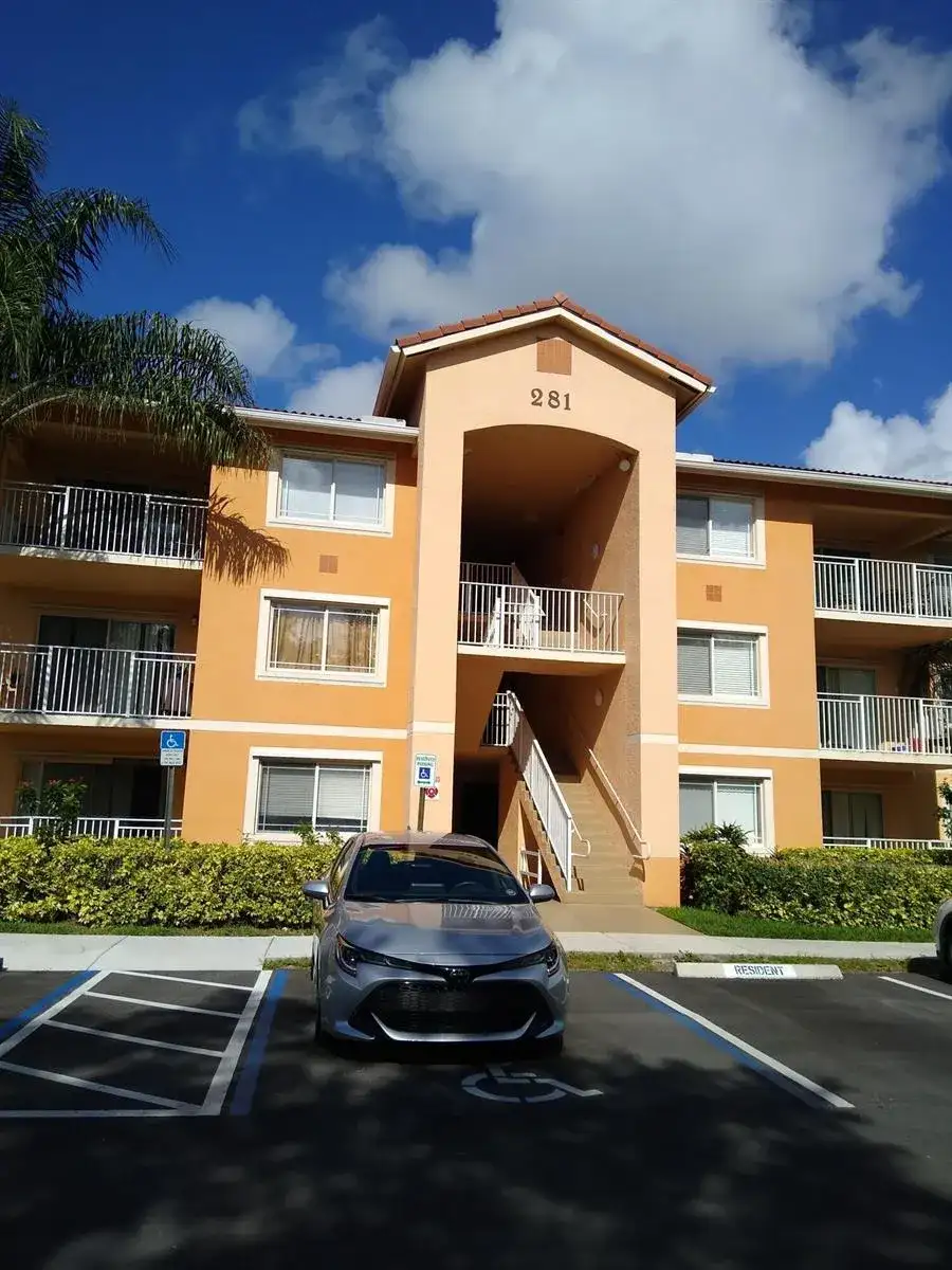 281 SW Palm Drive # 201, Port St. Lucie FL 34986 photo 3