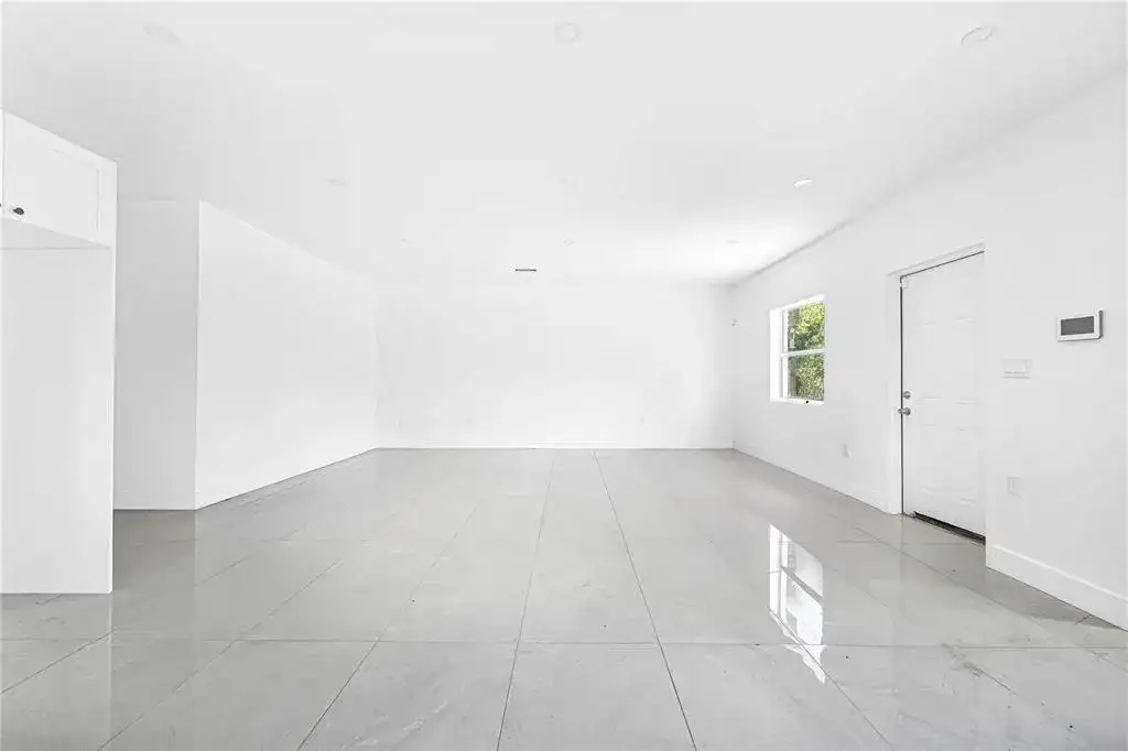 7990 NW 8th Avenue, Miami FL 33150 photo 5