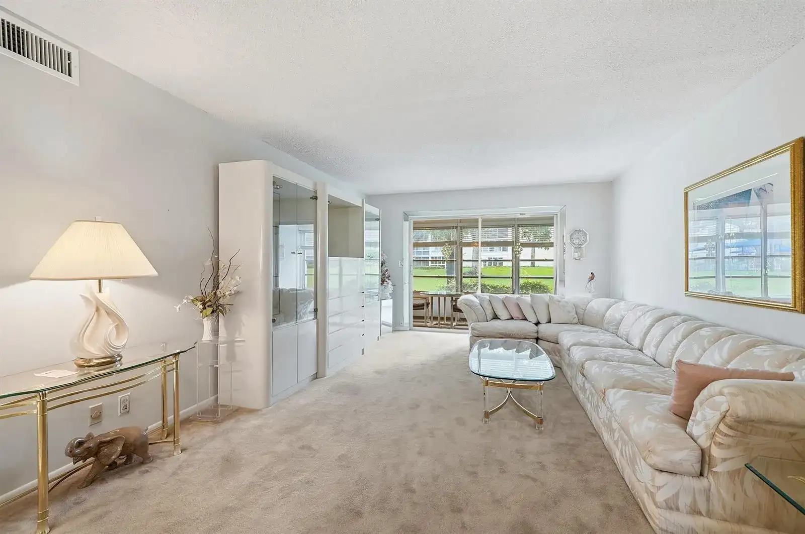 2302 Lucaya Lane # E1, Coconut Creek FL 33066 photo 2