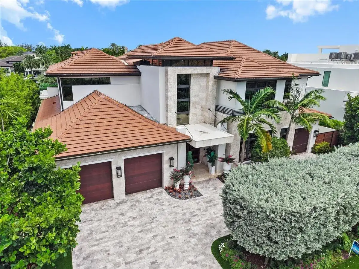 70 Isla Bahia Drive, Fort Lauderdale FL 33316 photo 4