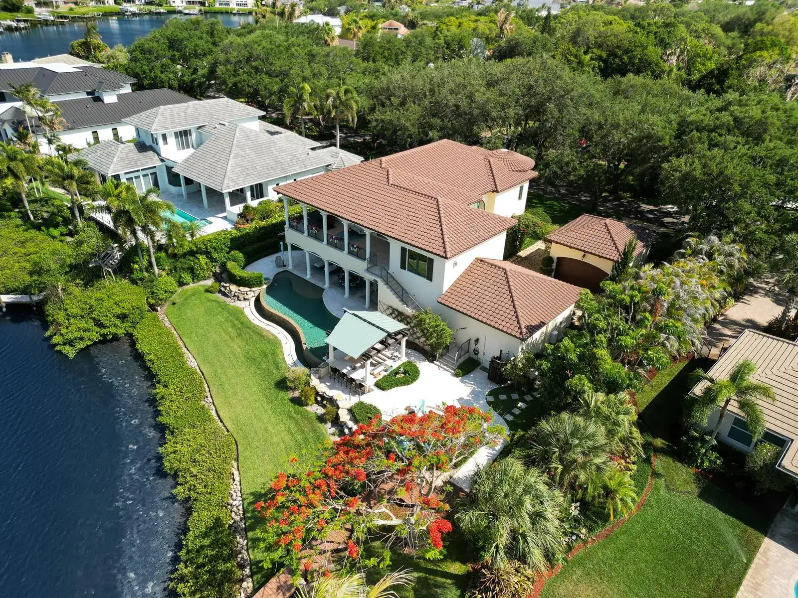 10433 SE Banyan Way, Jupiter FL 33469 photo 2
