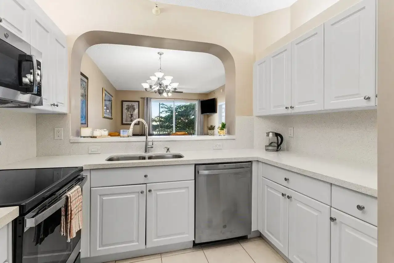 7775 Southampton Terrace # 310, Tamarac FL 33321 photo 2