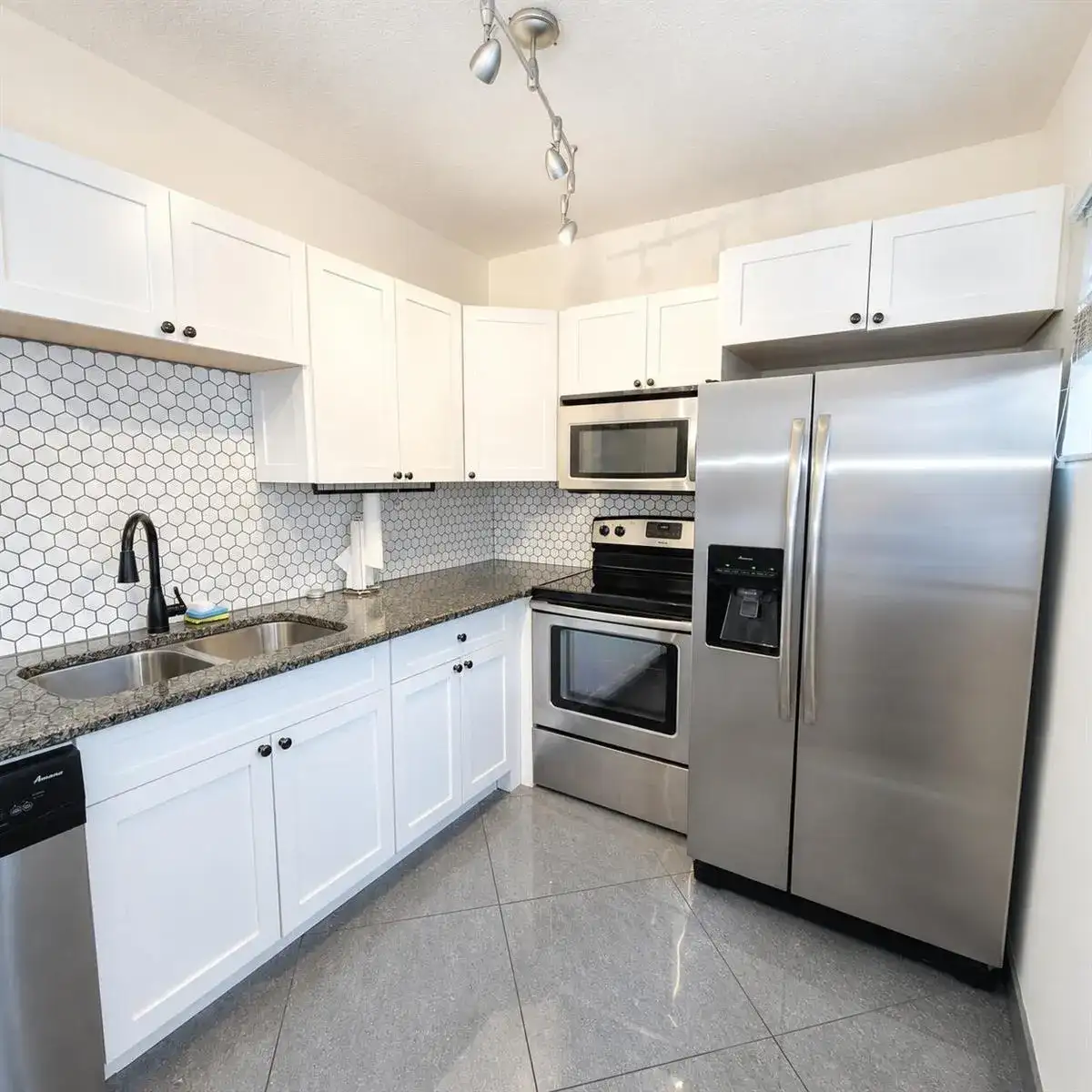 3709 S Olive Avenue, West Palm Beach FL 33405 photo 4