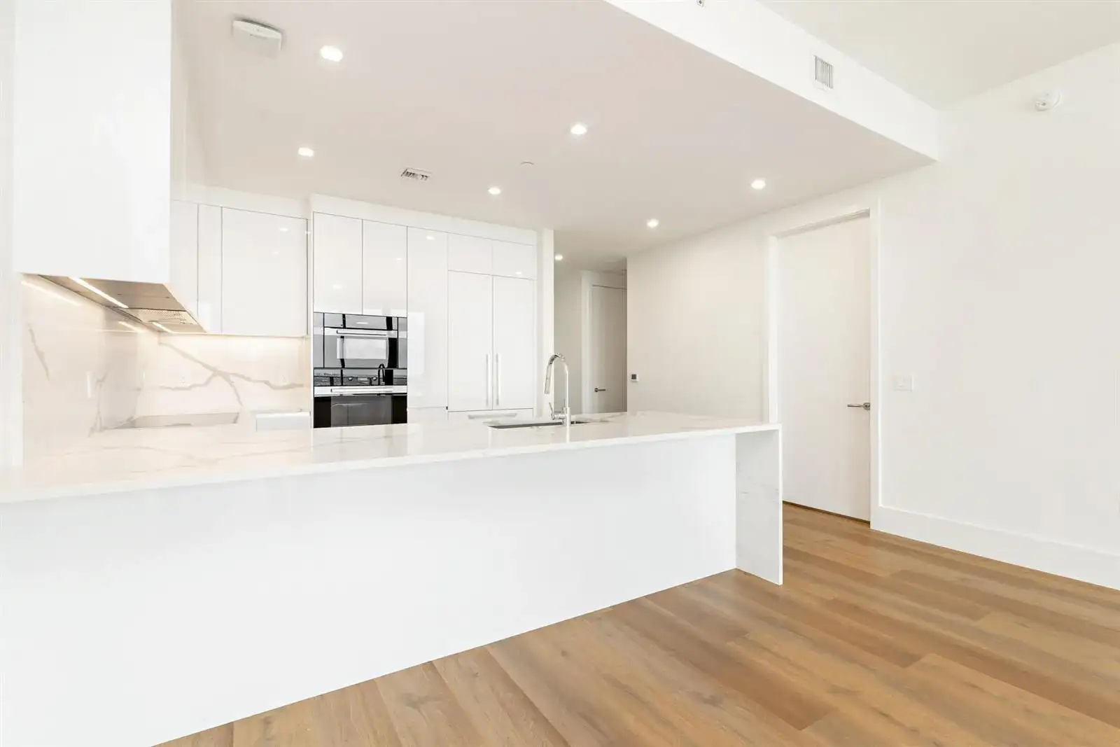220 Lake Shore Drive # 1809, Lake Park FL 33403 photo 5