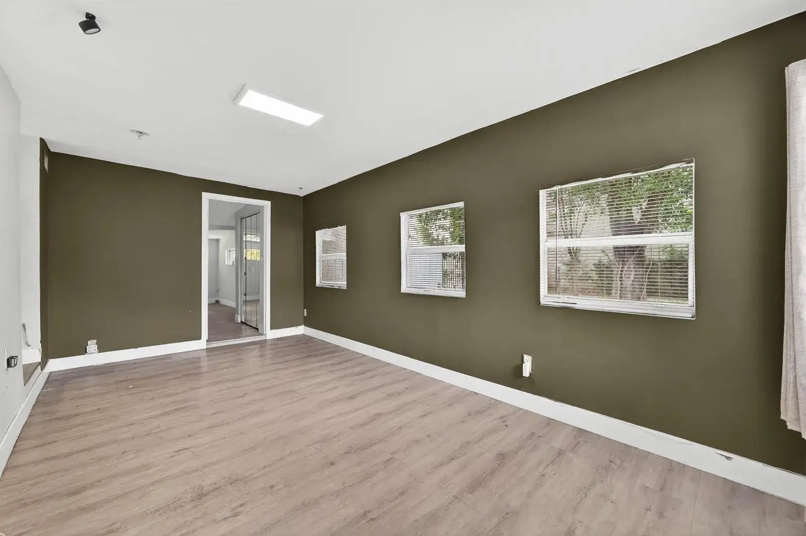716 Citrus Avenue, Fort Pierce FL 34950 photo 3