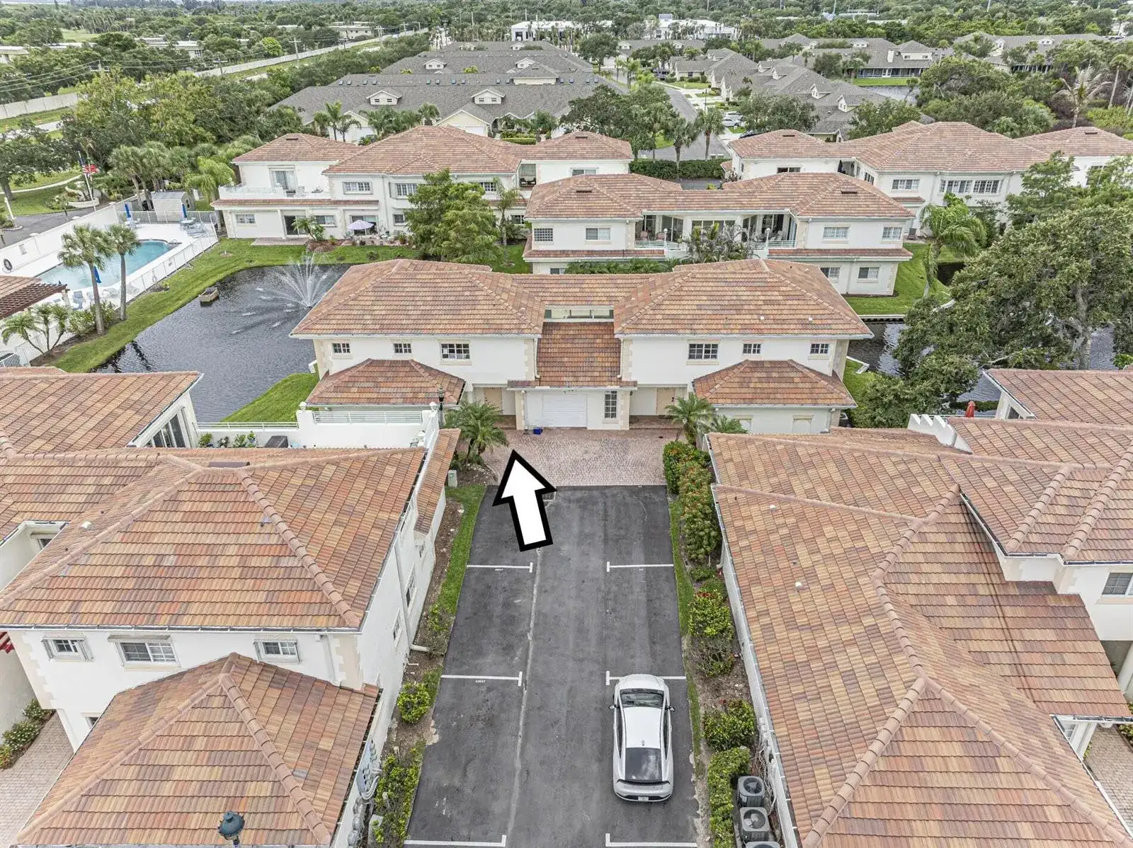 524 7th Square # 101, Vero Beach FL 32962 photo 2