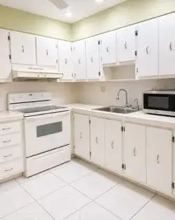 175 Flanders D, Delray Beach FL 33484 photo 4