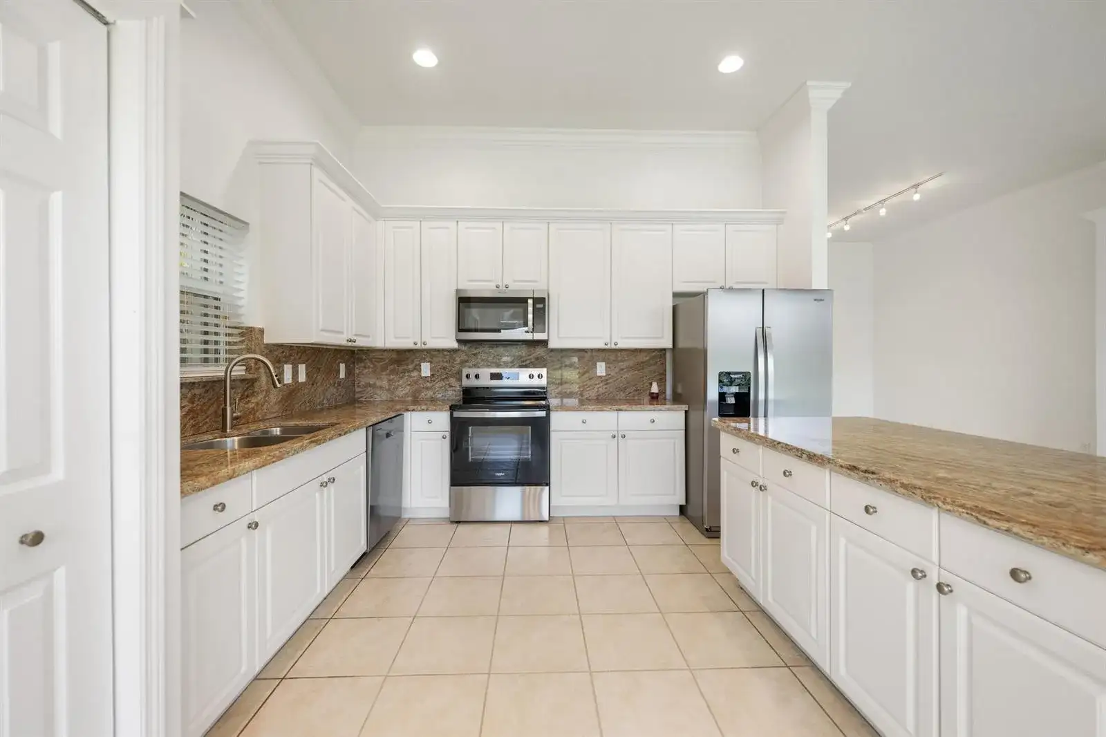 13850 Vía Vittoria, Delray Beach FL 33446 photo 5