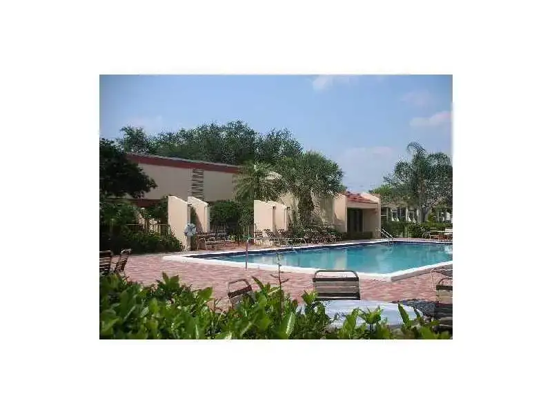 6729 Coral Lake Drive # 6729, Margate FL 33063 photo 2