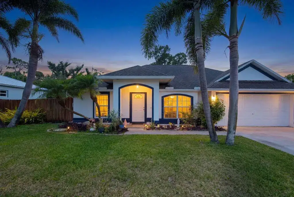 1634 SW Duclair Avenue, Port St. Lucie FL 34953 photo 2
