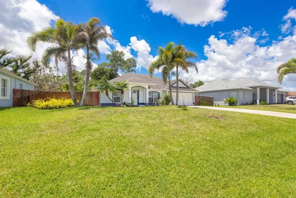 1634 SW Duclair Avenue, Port St. Lucie FL 34953 photo 4
