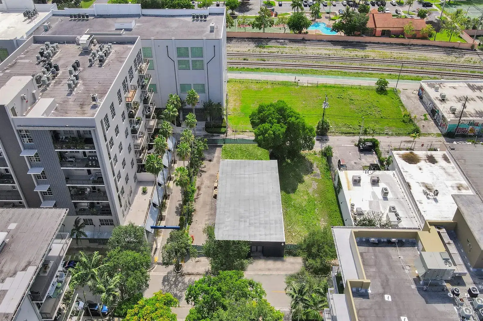 429 NW 1st Avenue, Fort Lauderdale FL 33301 photo 2