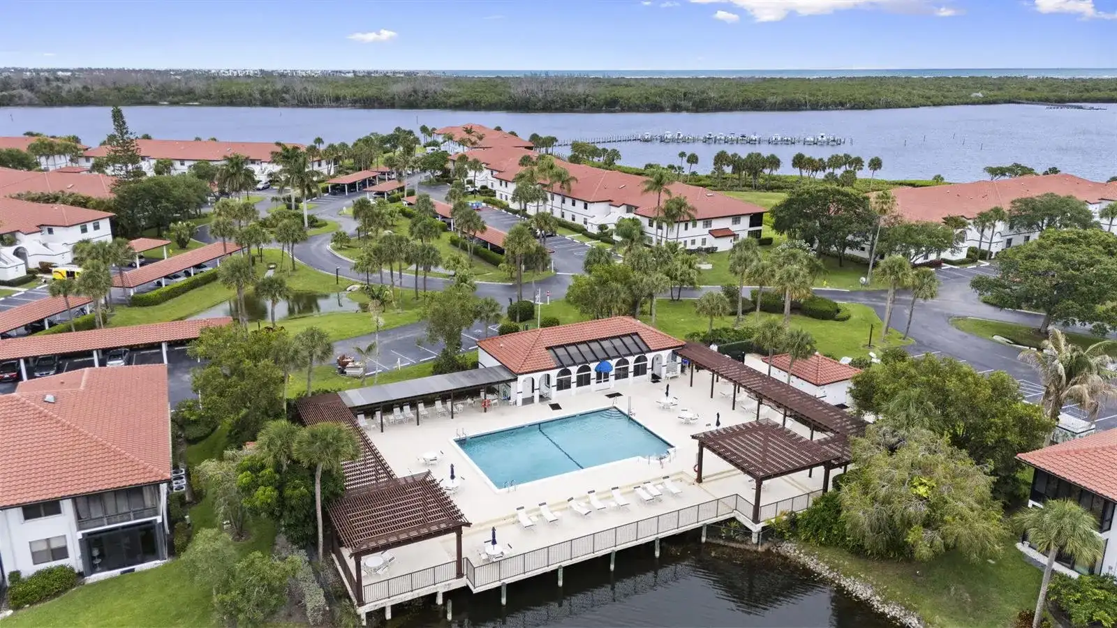 6102 SE Landing Way # 14, Stuart FL 34997 photo 2