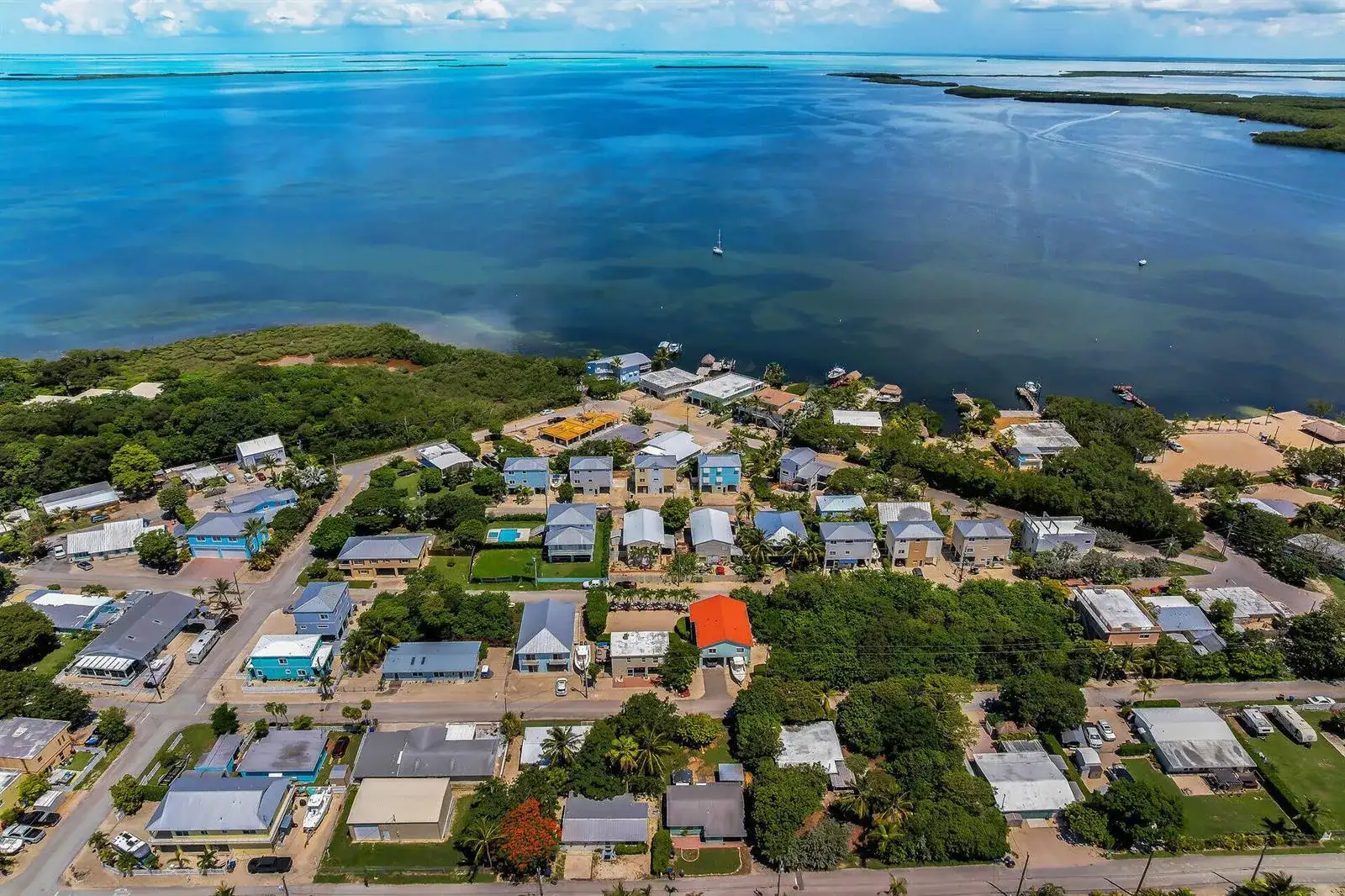 21 Poinciana Drive, Key Largo FL 33037 photo 3