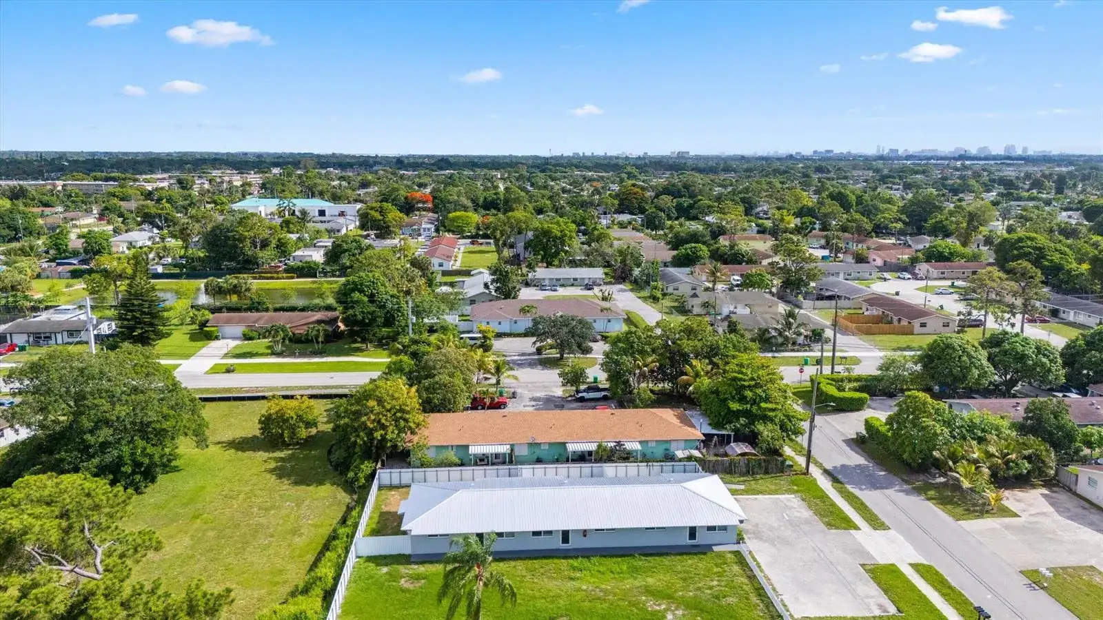 2807 Reo Lane # 1, Palm Springs FL 33461 photo 2