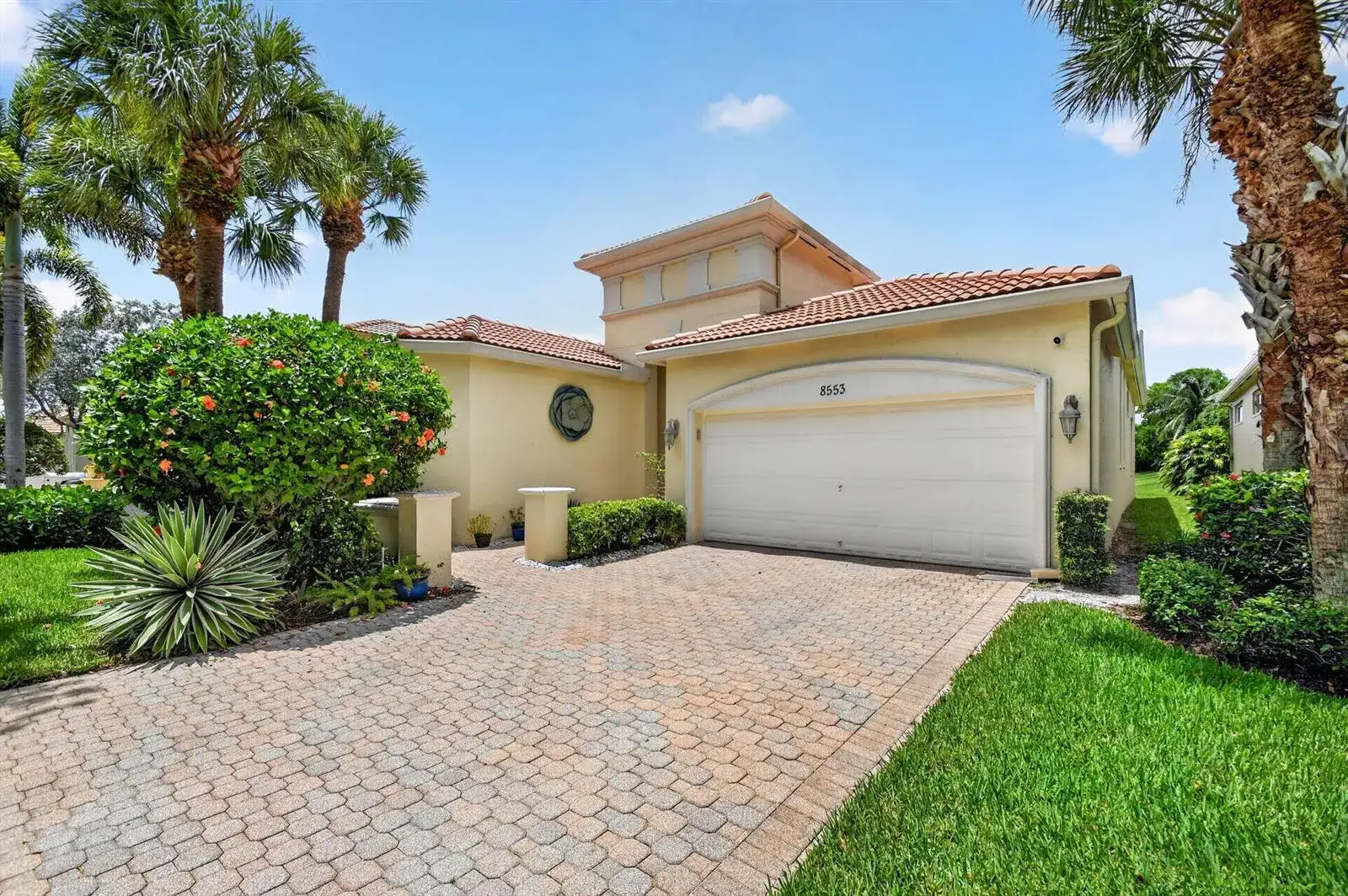 8553 E Via Grande E, Wellington FL 33411 photo 3