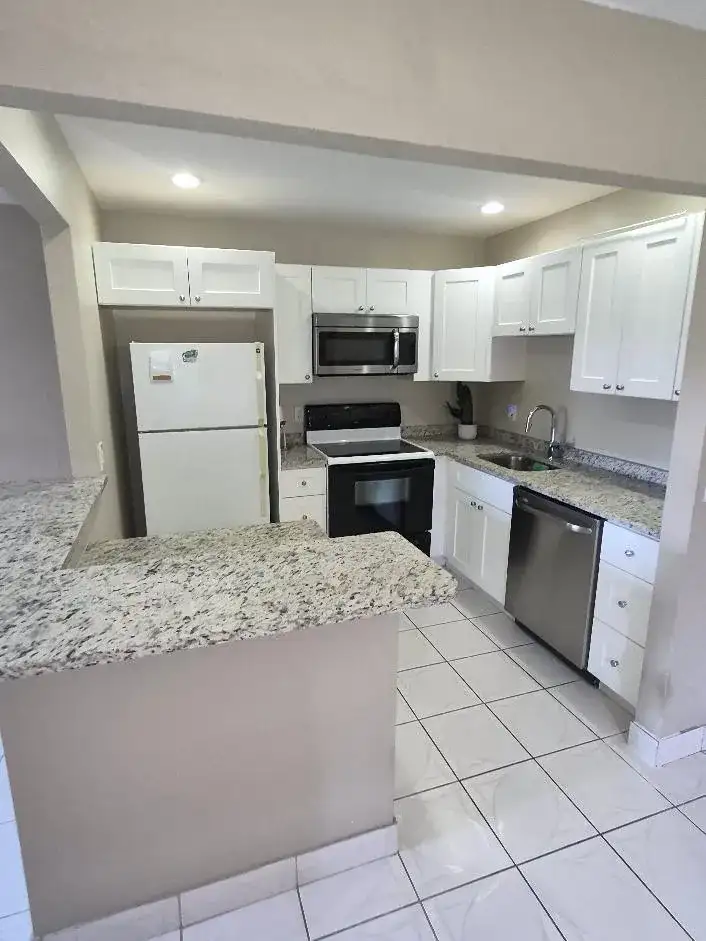 318 N Seville N # 318, Delray Beach FL 33446 photo 5