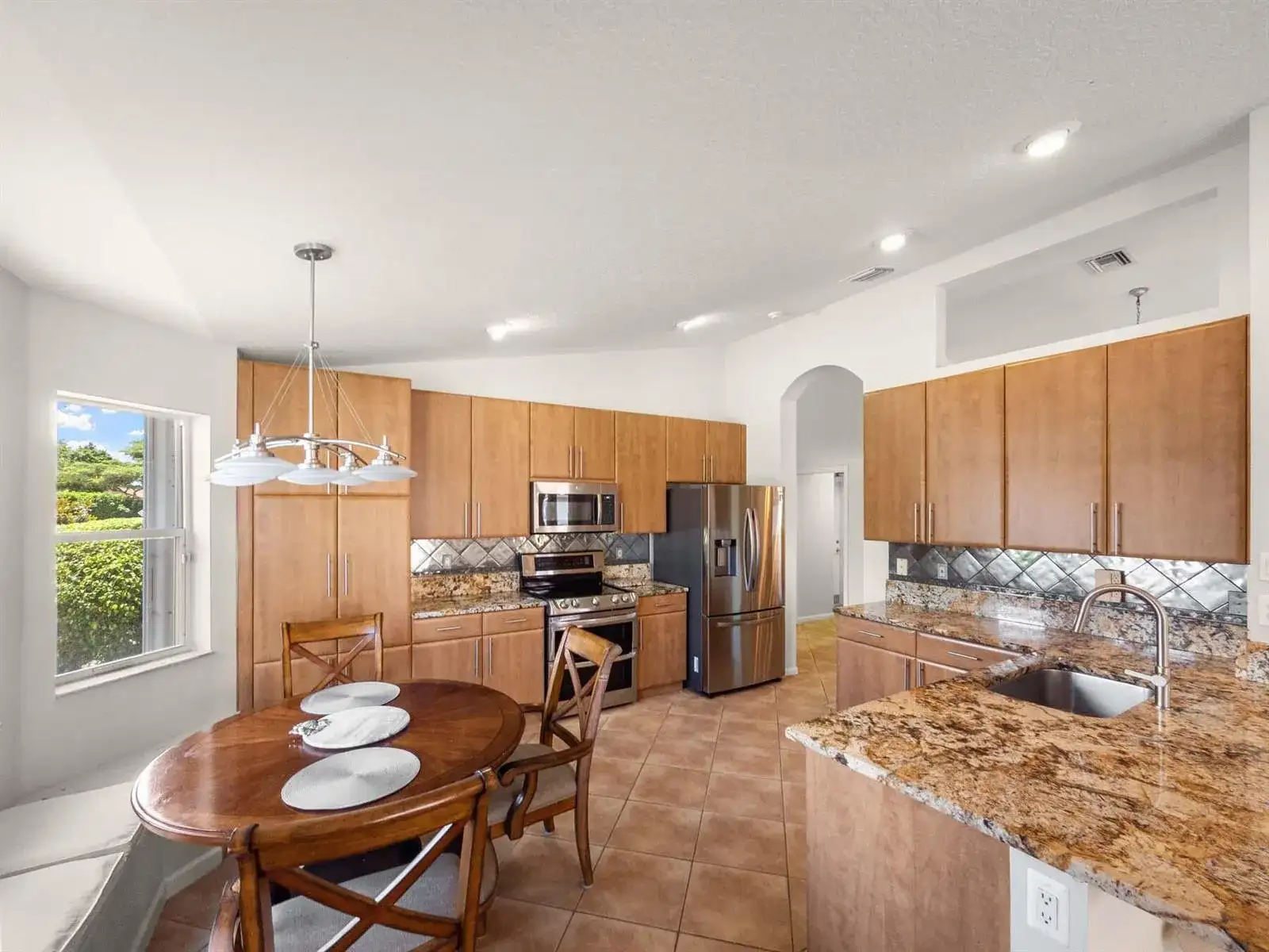 5320 Glenville Drive, Boynton Beach FL 33437 photo 3