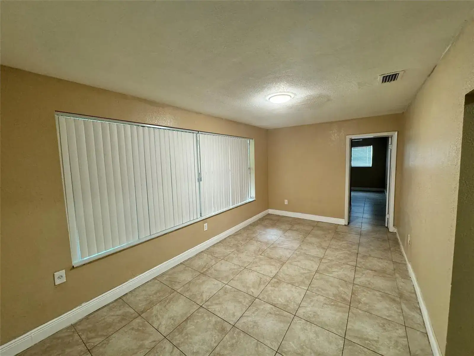 2091 Oleander Drive, Miramar FL 33023 photo 5
