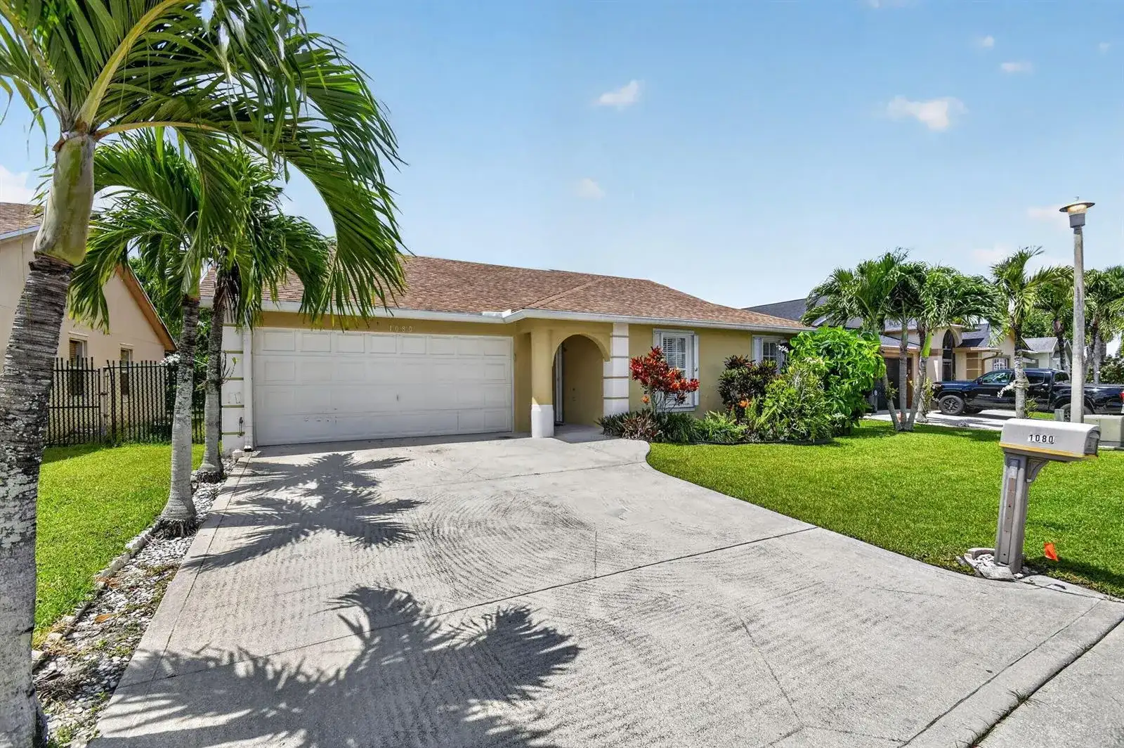 1080 Salmon Isle, FL 33413 photo 2