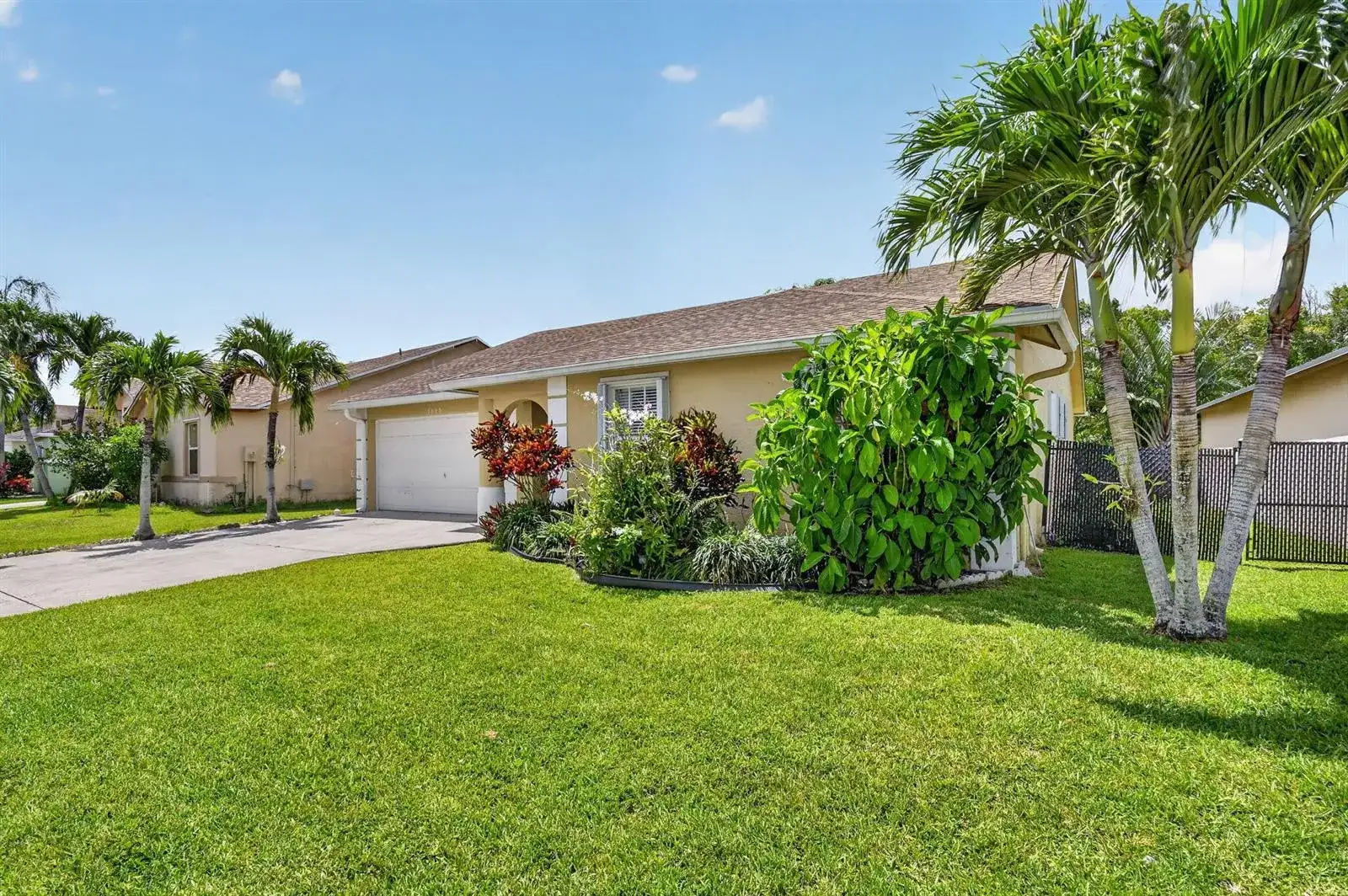 1080 Salmon Isle, FL 33413 photo 3