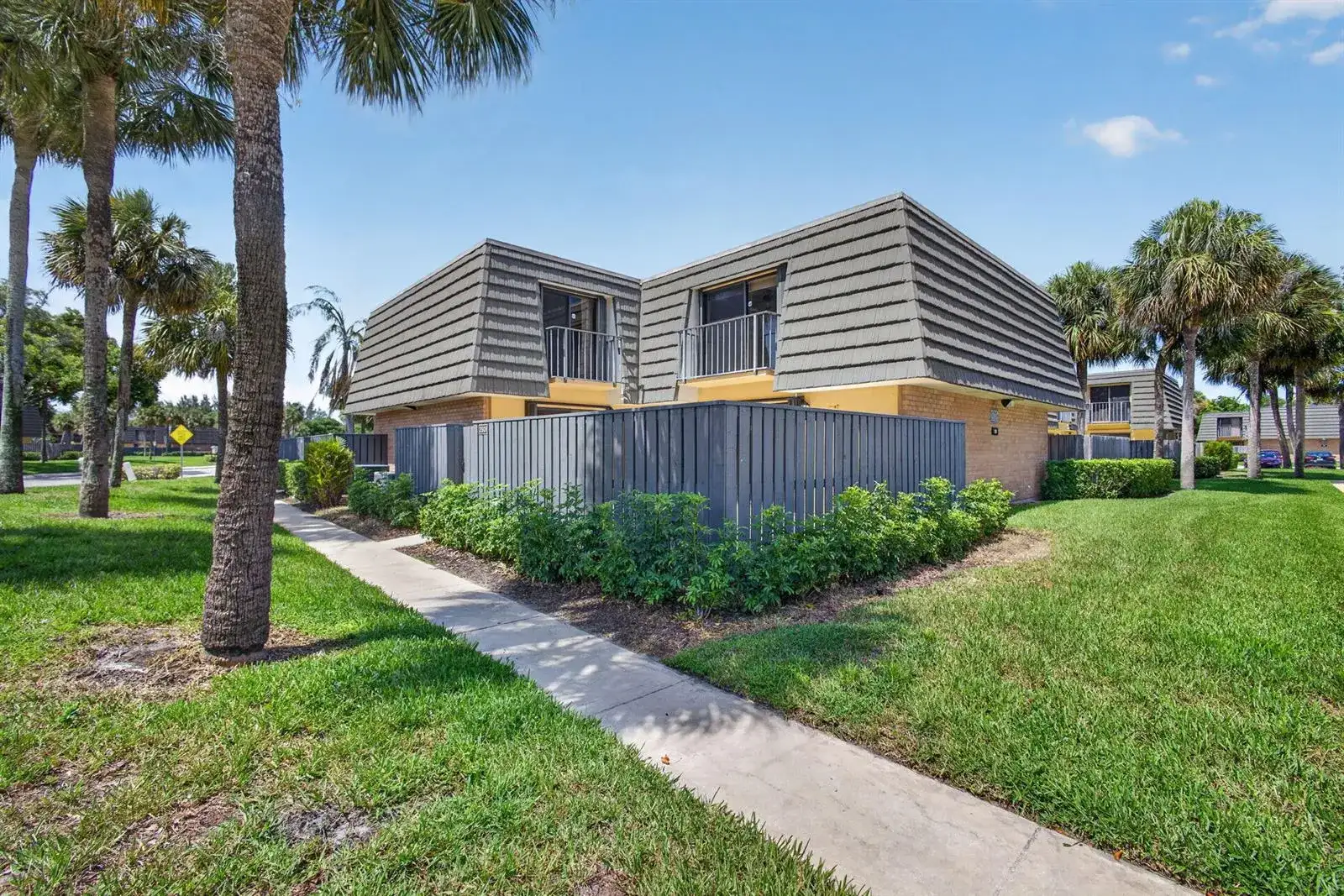 3501 35th Way, West Palm Beach FL 33407 photo 2