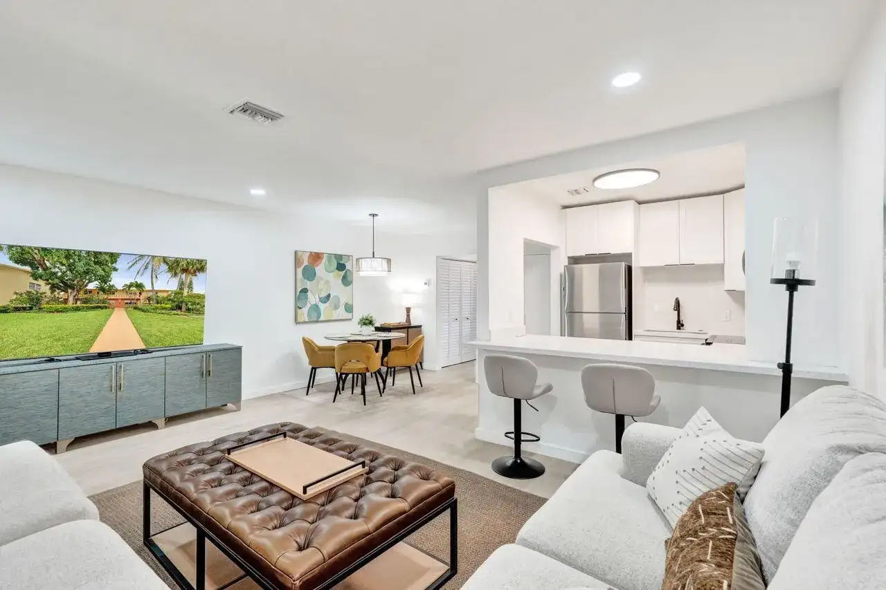 207 Salisbury I, West Palm Beach FL 33417 photo 4