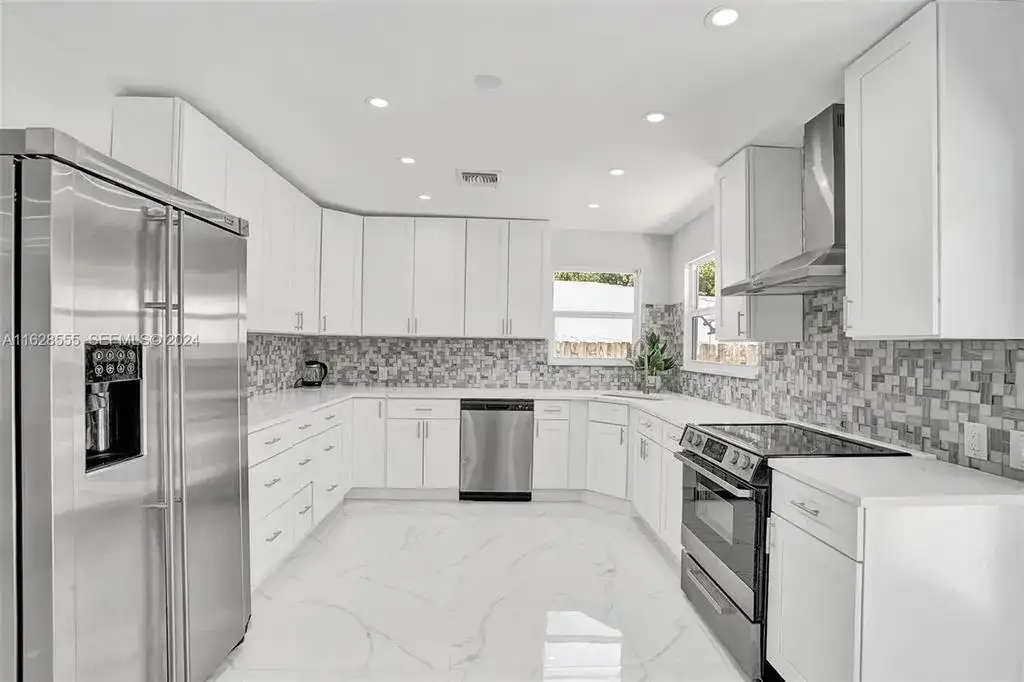 3421 Dover Road, Pompano Beach FL 33062 photo 4