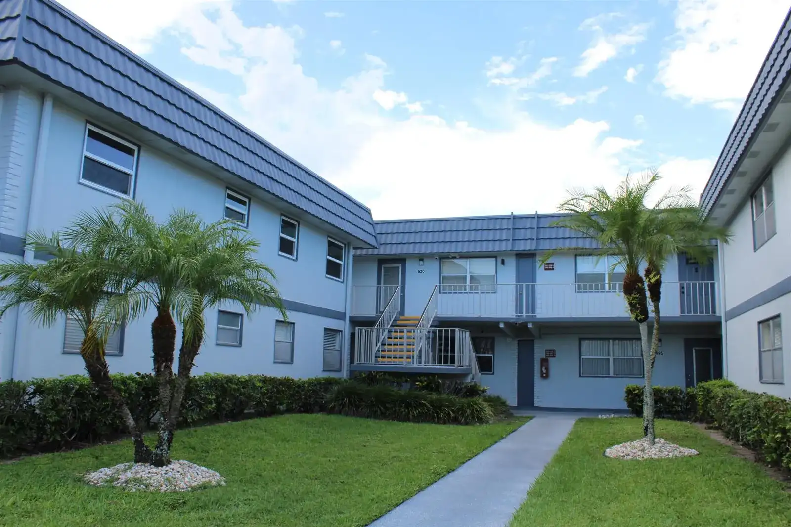 520 Brittany K, Delray Beach FL 33446 photo 2