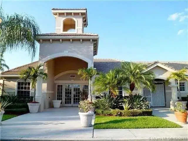 5005 Wiles Road # 108, Coconut Creek FL 33073 photo 2