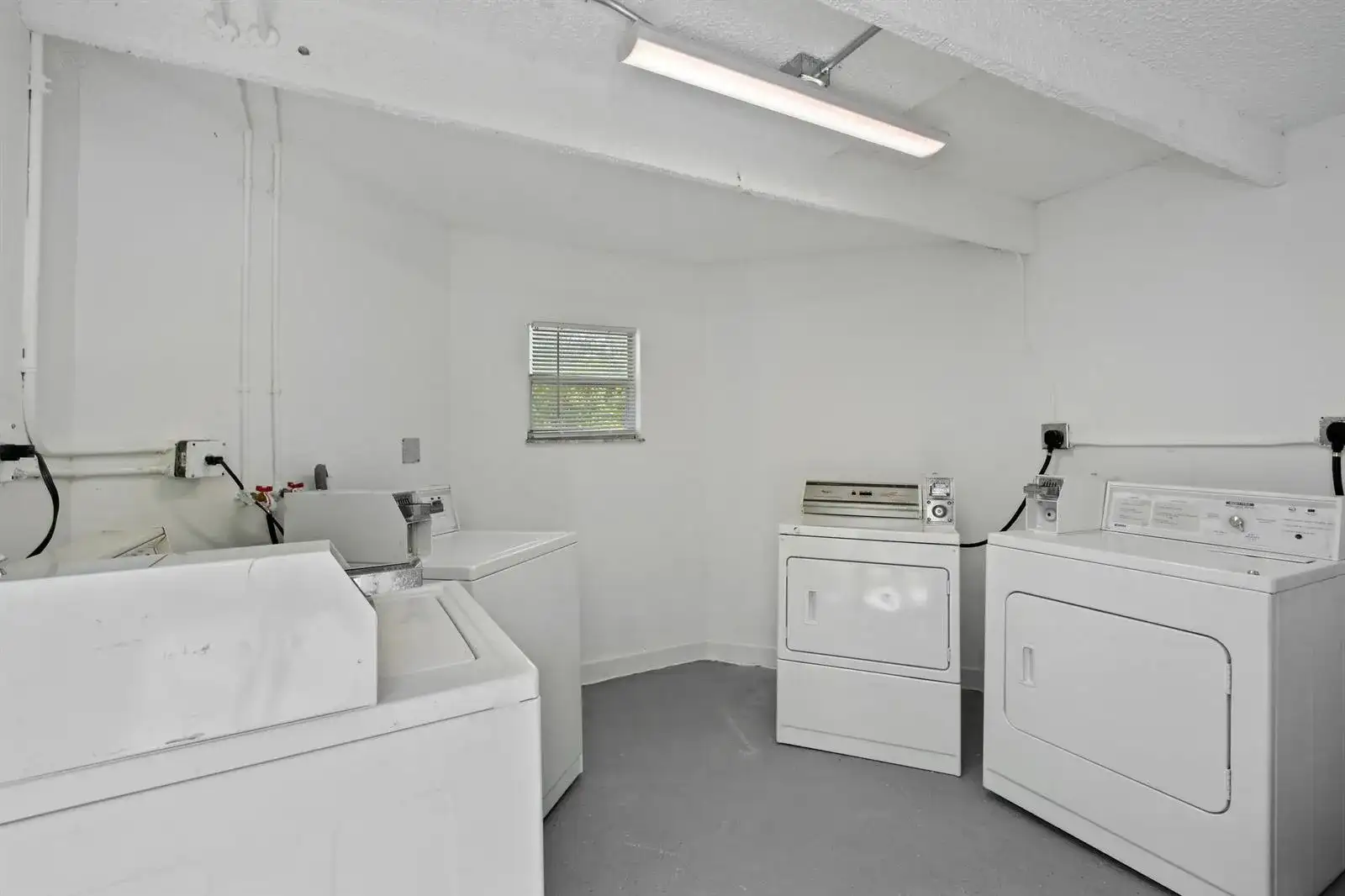 627 Bunker Road, West Palm Beach FL 33405 photo 2