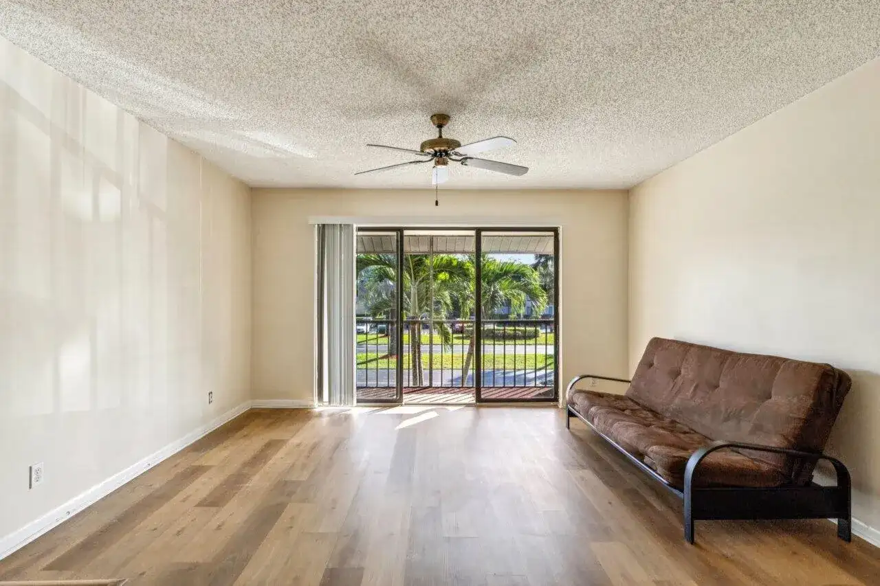 618 Sea Pine Way # A2, FL 33415 photo 3