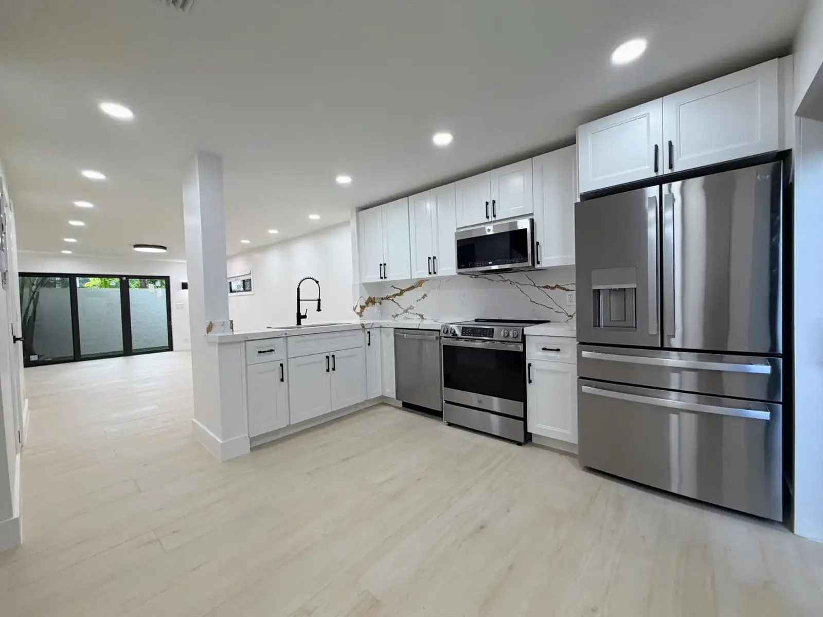 575 NE 7th Avenue # 4b, Fort Lauderdale FL 33301 photo 3
