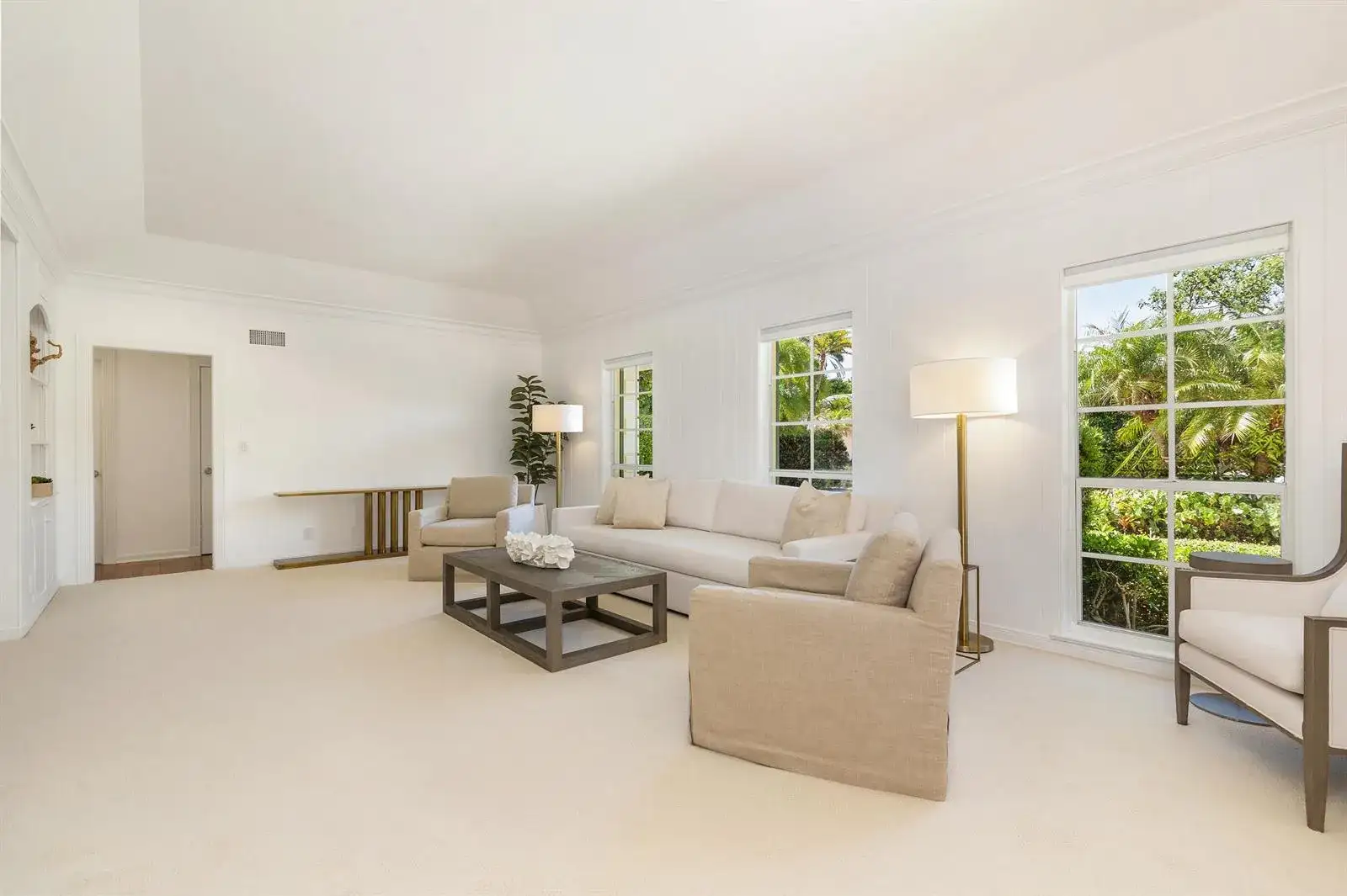 241 Via Linda, Palm Beach FL 33480 photo 3