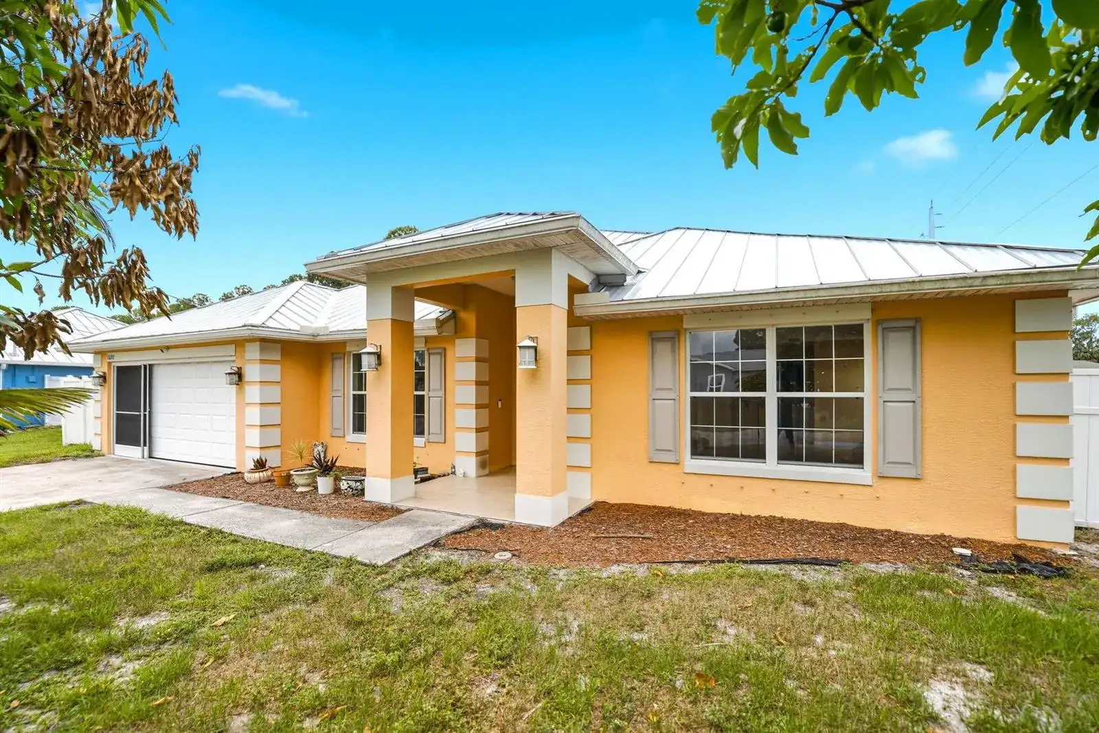 1692 SW Lofgren Avenue, Port St. Lucie FL 34953 photo 3