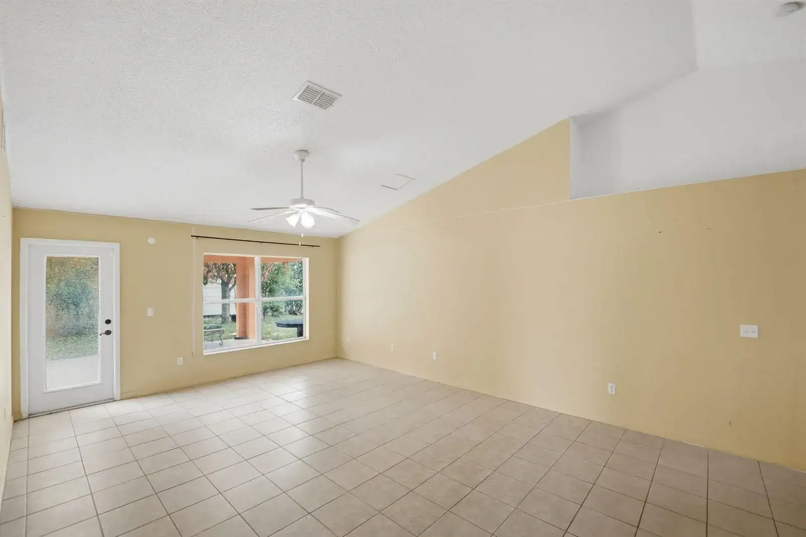 1692 SW Lofgren Avenue, Port St. Lucie FL 34953 photo 5