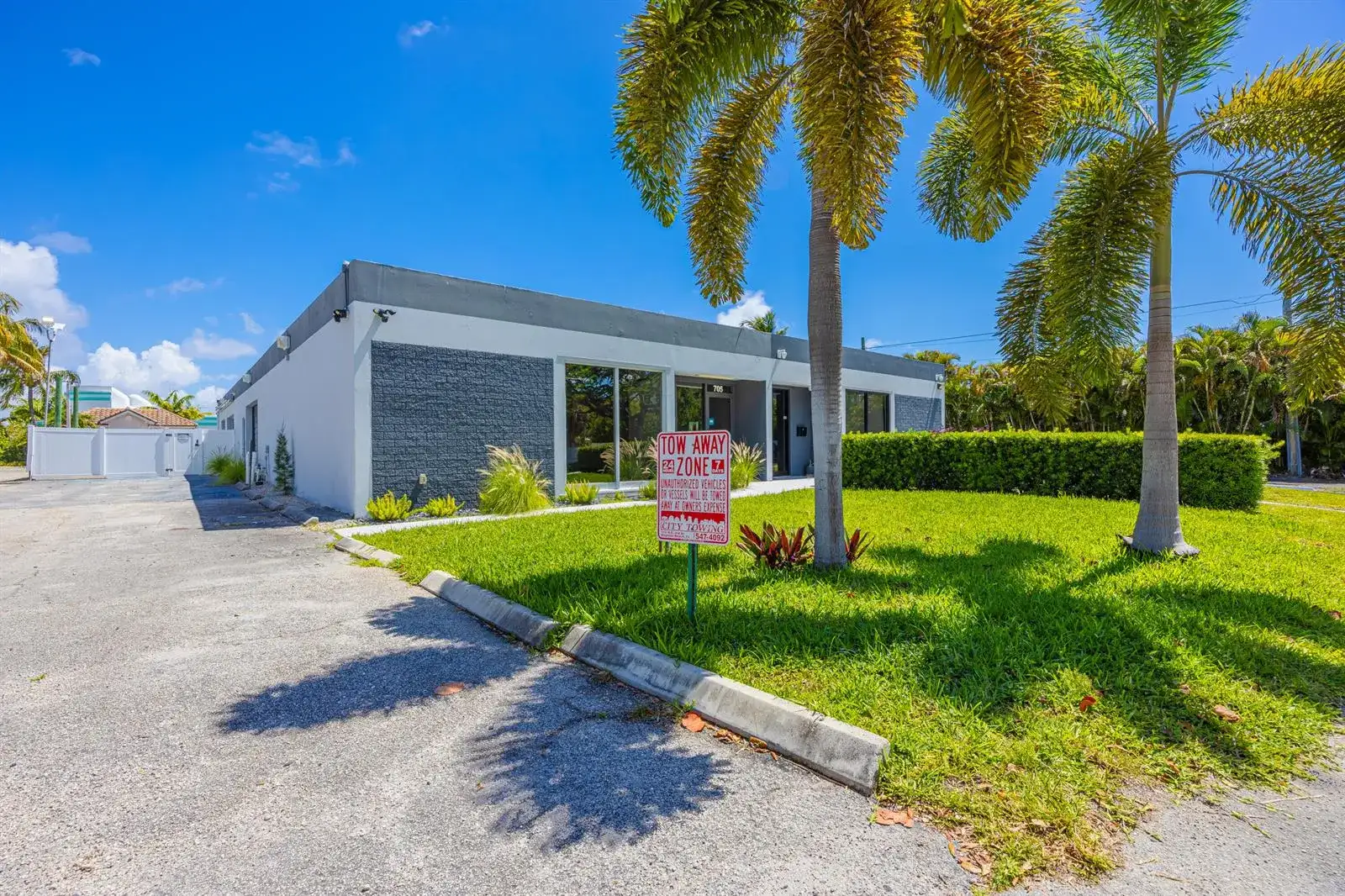 705 Bond Way, Delray Beach FL 33483 photo 3
