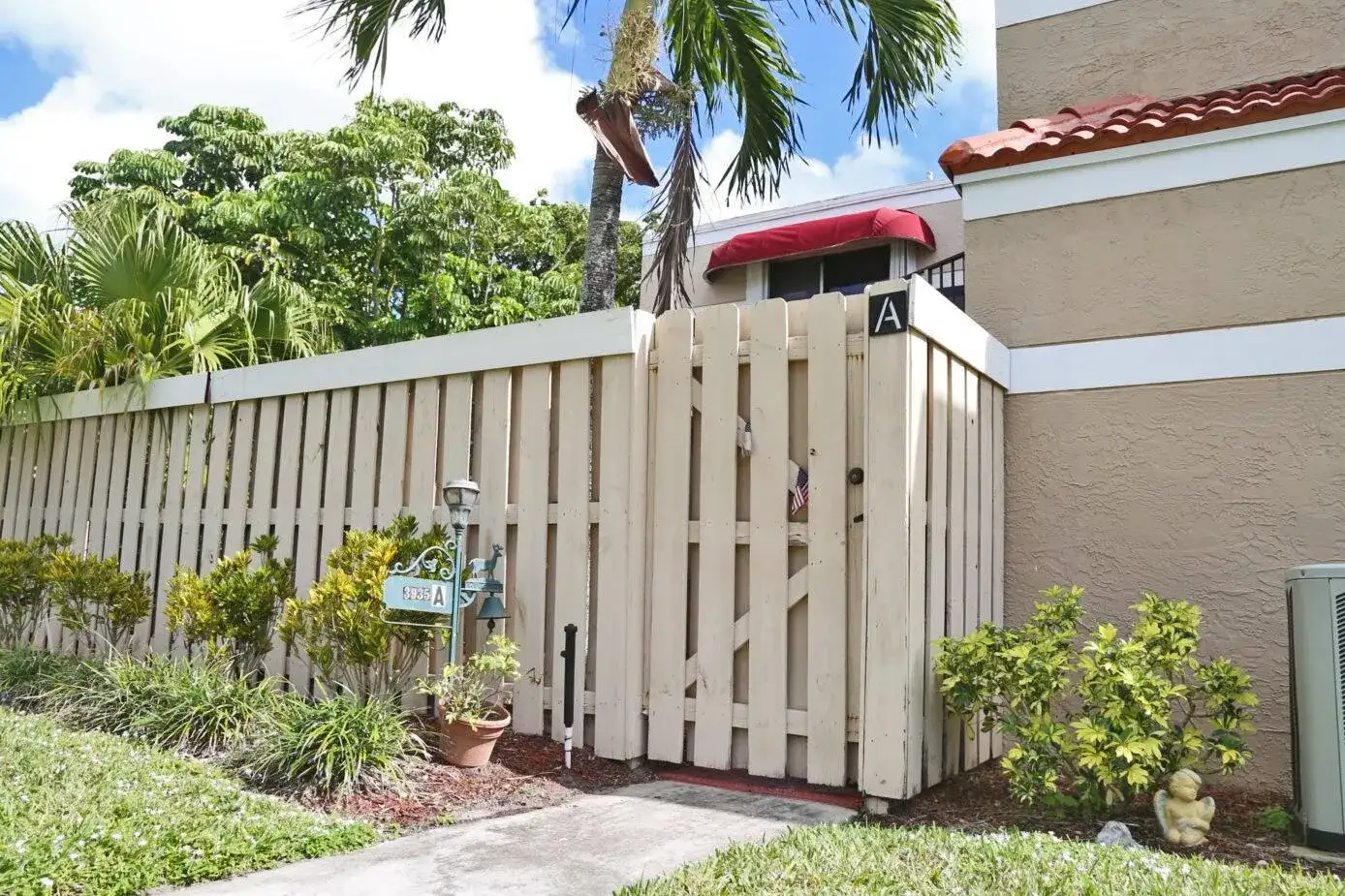 3935 Village Drive # A, Delray Beach FL 33445 photo 2