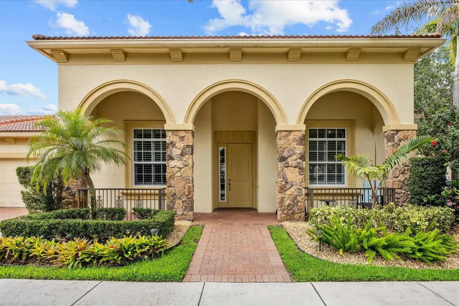 10099 SW Duccio Lane, FL 34986 photo 4