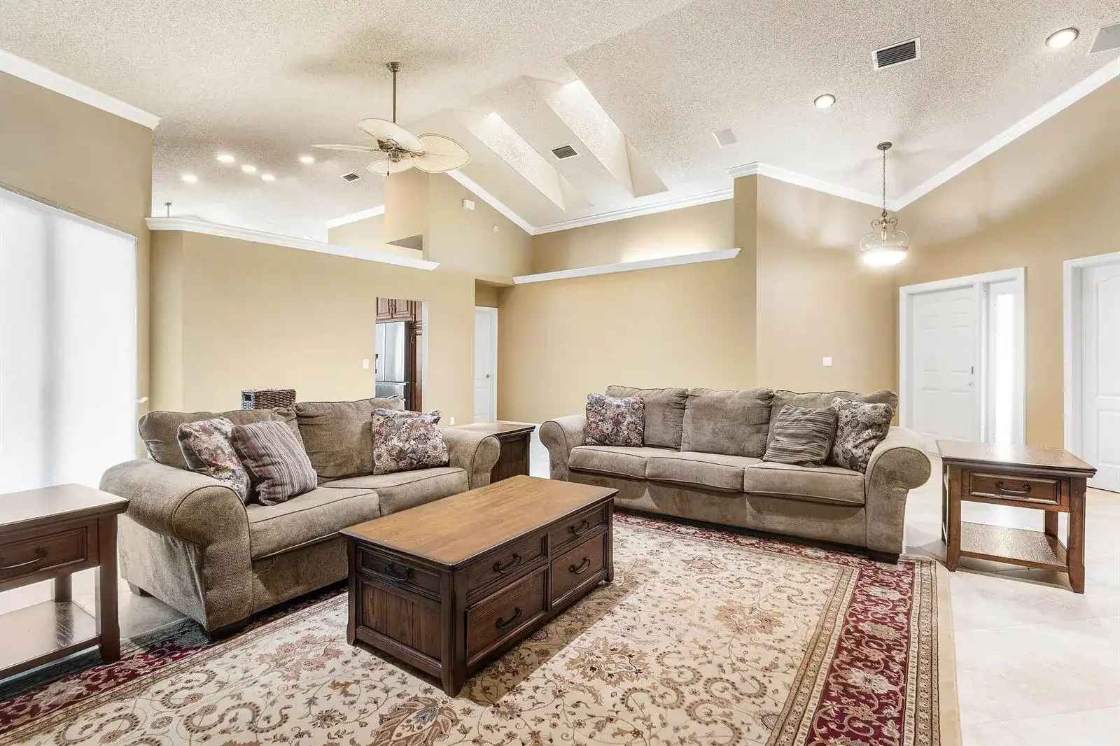 9101 Baybury Lane, West Palm Beach FL 33411 photo 3