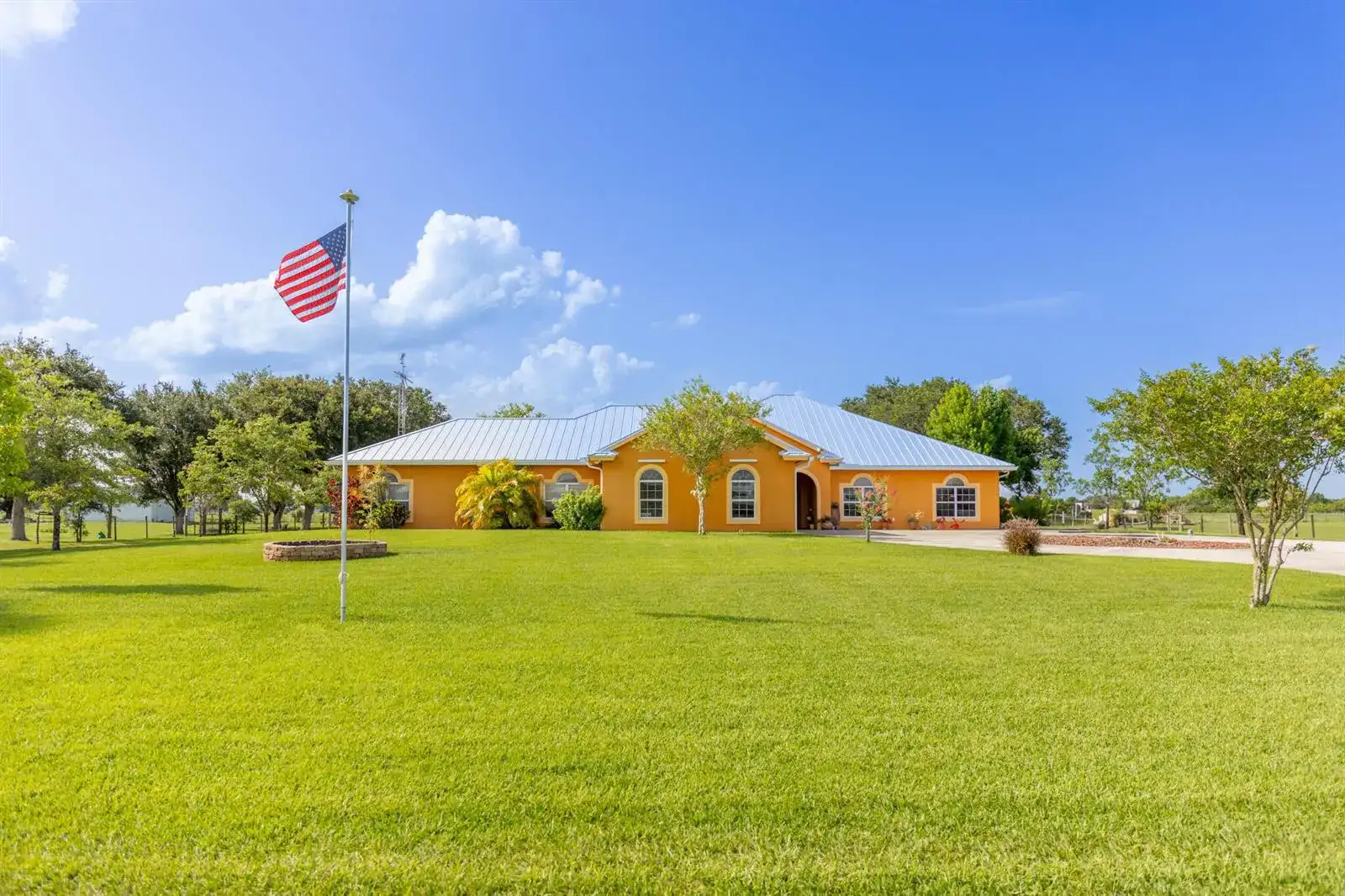 7611 SW 21st Parkway, Okeechobee FL 34974 photo 2