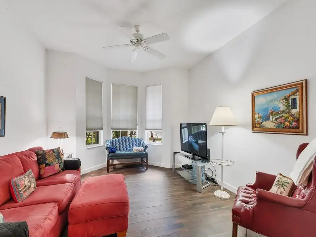 3830 Nags Head Place SW, Vero Beach FL 32968 photo 3
