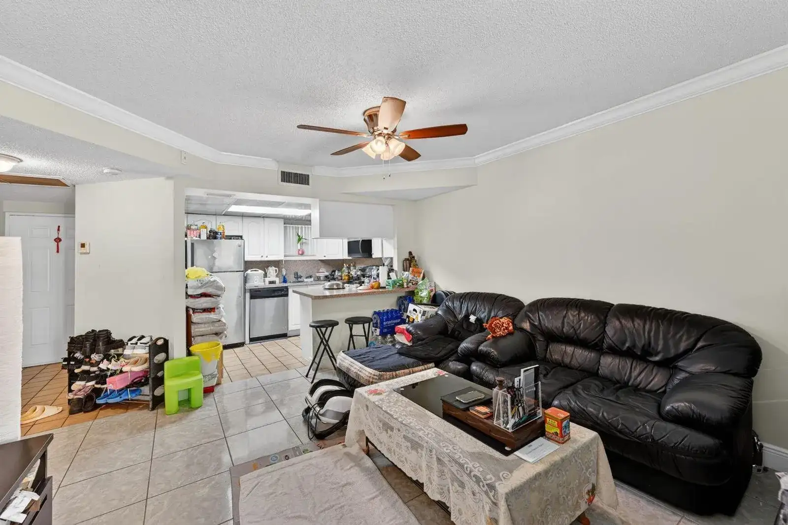 8290 Lake Drive # 305, Doral FL 33166 photo 4