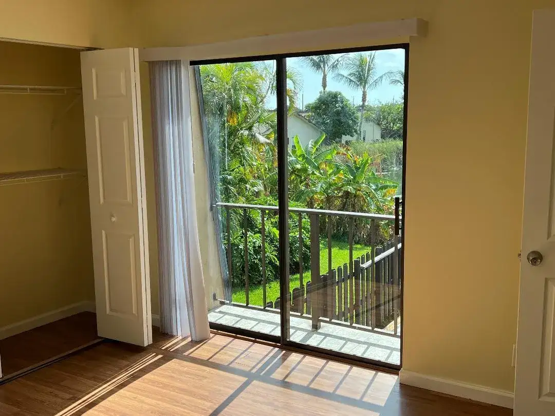 6003 Waterview Circle, Palm Springs FL 33461 photo 2