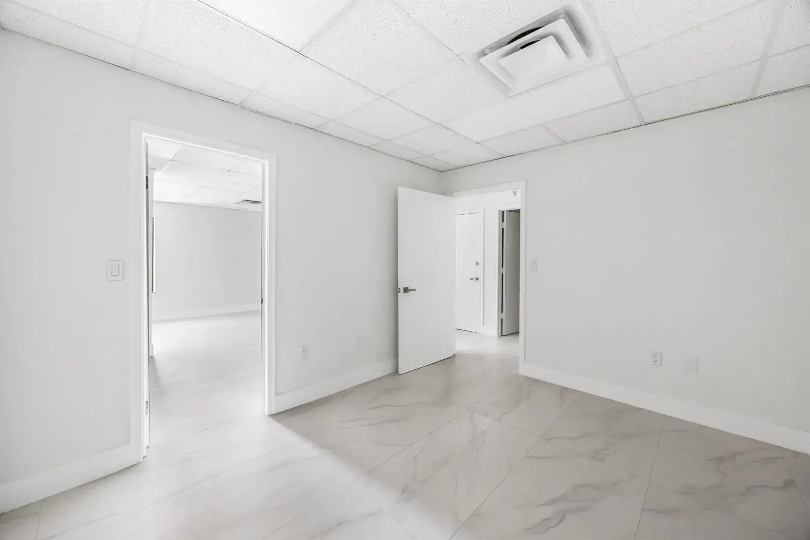 150 NW 70th Avenue # 07, Plantation FL 33317 photo 2