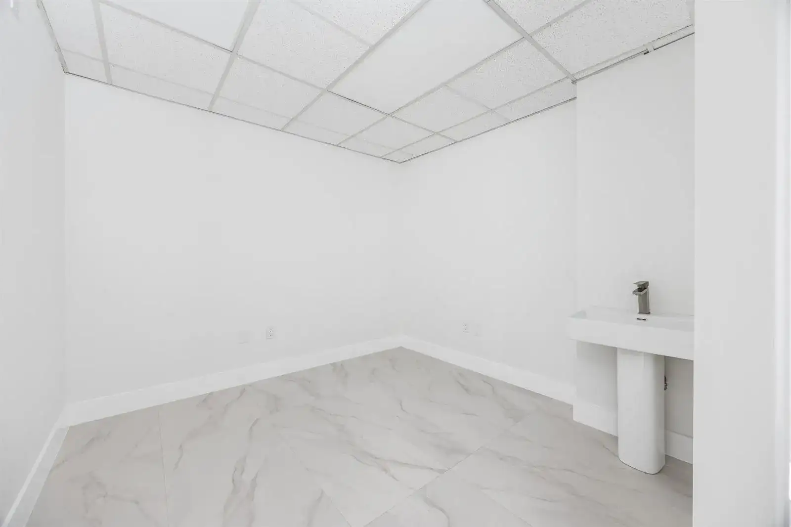 150 NW 70th Avenue # 07, Plantation FL 33317 photo 4